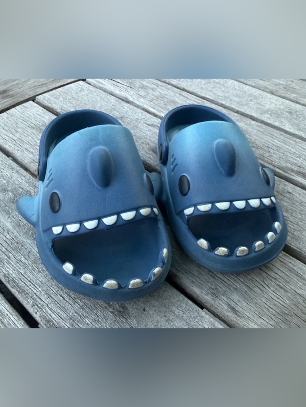 Kids Swiggles Slip On Shark Sandals Sz 7/8